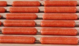 烤肠的最新爆料,食品安全再升级，消费者权益如何保障？